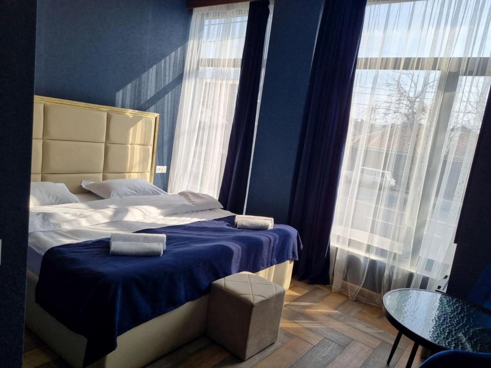 Days Hotel Yerevan Exterior photo